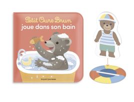 Couverture de Petit Ours Brun joue dans son bain - un livre et un jouet qui flotte pour le bain