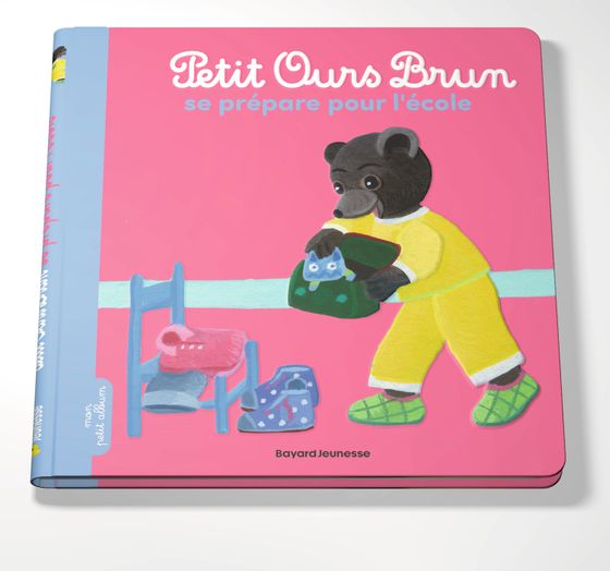 Couverture de Petit Ours Brun se prépare pour l'école